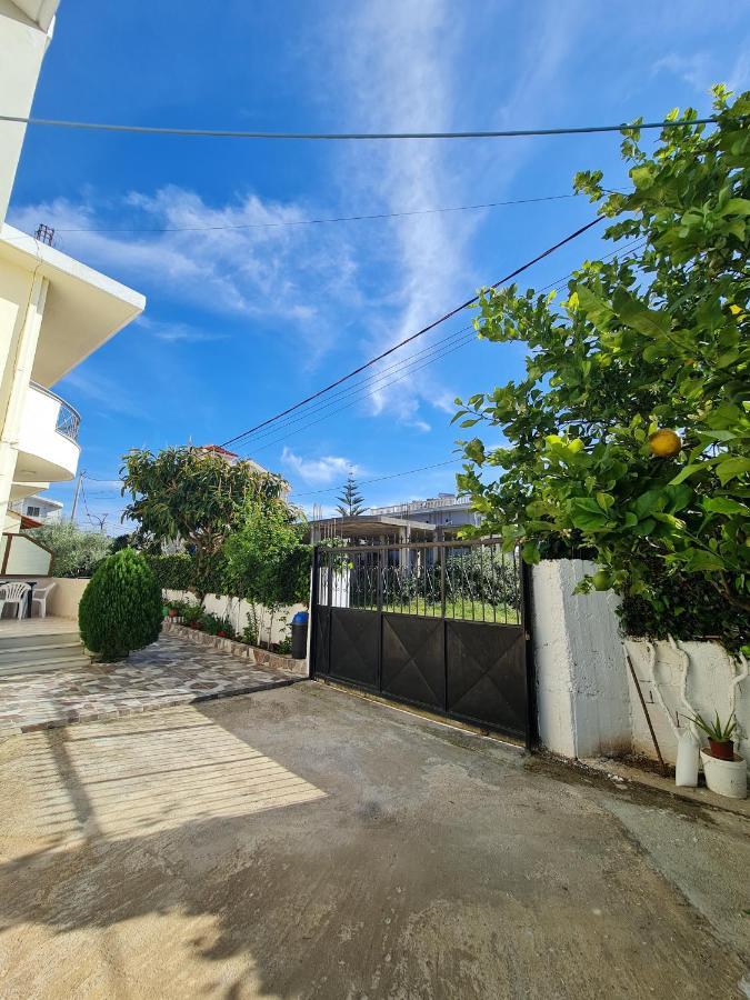 Ava'S Guesthouse Ksamil Luaran gambar